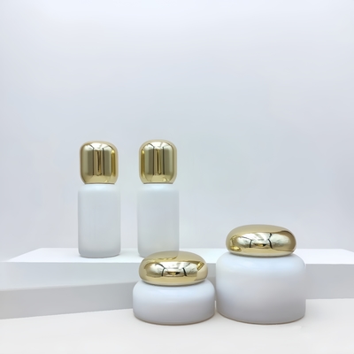 Cosmetische verpakkingen Glaslotion Fles Creme Jar Huidverzorging Containers Met Gouden Ronde Kap