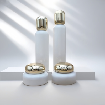 Cosmetische verpakkingen Glaslotion Fles Creme Jar Huidverzorging Containers Met Gouden Ronde Kap