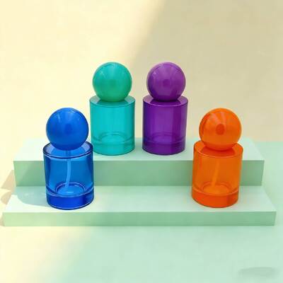 Custom 30ml & 50ml Luxe Glass Parfum Flessen Mist of Serum Pump Glasfles Ronde Bol Cap voor Serum Product